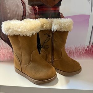 New Cat & Jack Tan Kids Snow Boots size 6 toddler